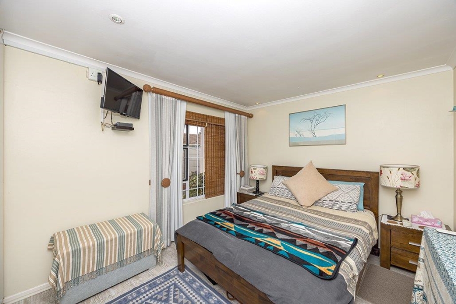 2 Bedroom Property for Sale in Bothasig Western Cape